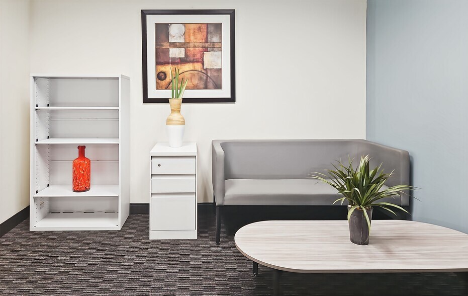 More Photos Of 9465 Counselors Row, Indianapolis Coworking Space