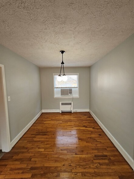 More Photos Of 101 Marshall Ter, Danville Apartments For Sale