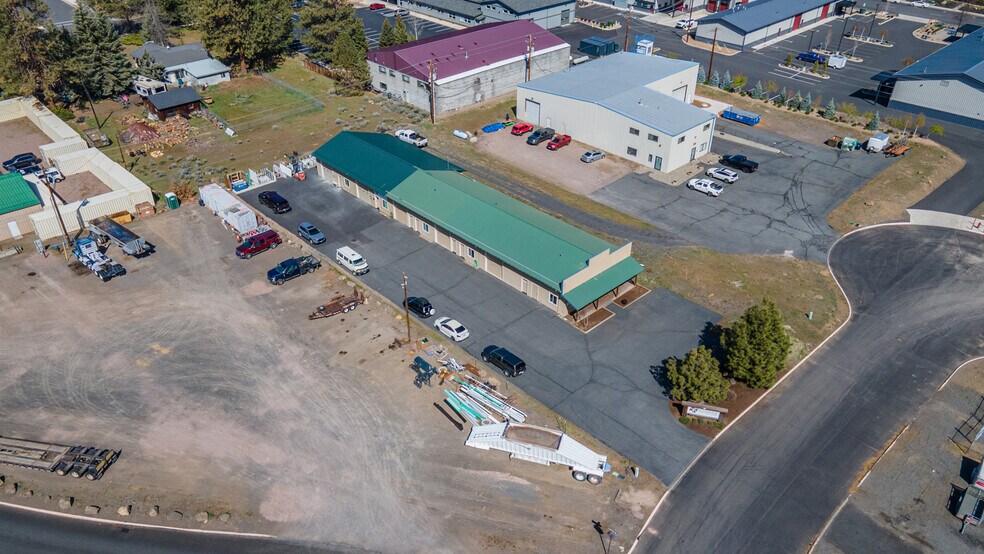More Photos Of 723 N Curtis Ct, Sisters Industrial For Sale