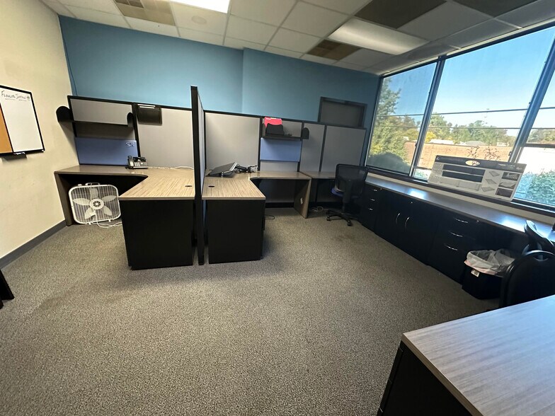 More Photos Of 115 Pomona Dr, Greensboro Office Residential For Lease
