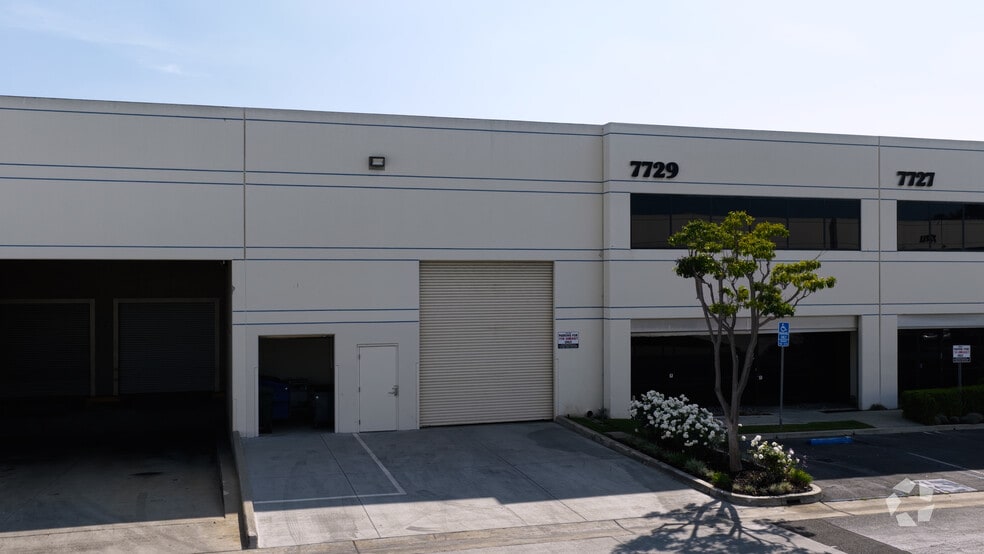 Primary Photo Of 7617-7621 Somerset Blvd, Paramount Unknown For Lease