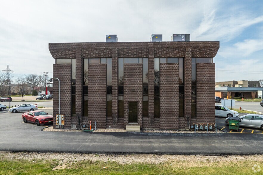 More Photos Of 8233 S Harlem Ave, Bridgeview Medical For Lease