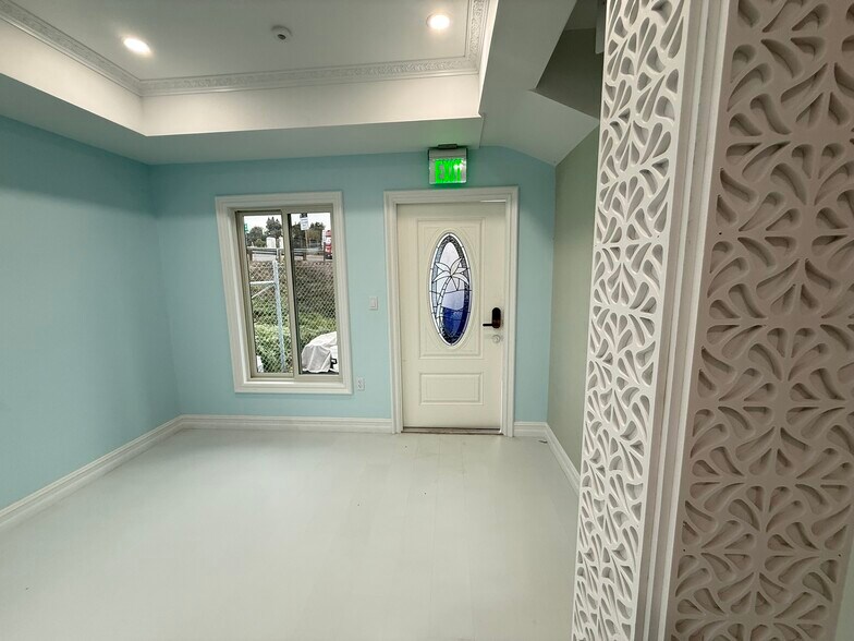 More Photos Of 5200 Lake Murray Blvd, La Mesa Medical For Lease