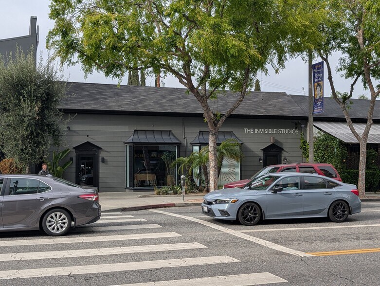 More Photos Of 7313 Santa Monica Blvd, West Hollywood Storefront Retail Office For Sale