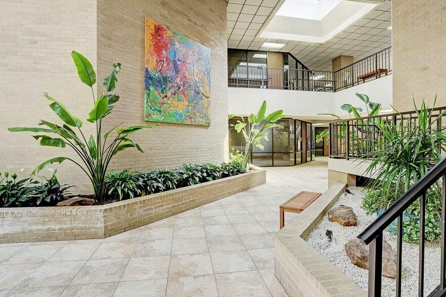 More Photos Of 17030 Nanes Dr, Houston Medical For Sale