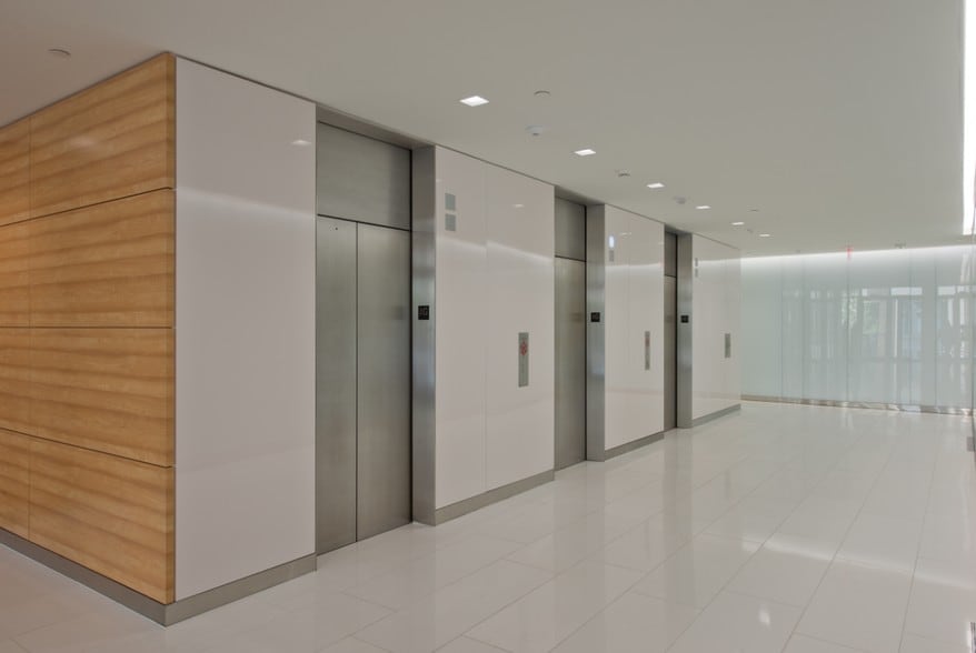 More Photos Of 2000 14th St N, Arlington Office For Lease