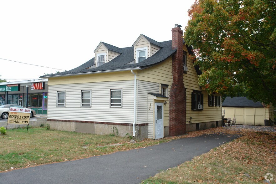 More Photos Of 2108 Nottingham Way, Hamilton Storefront Retail Office For Lease