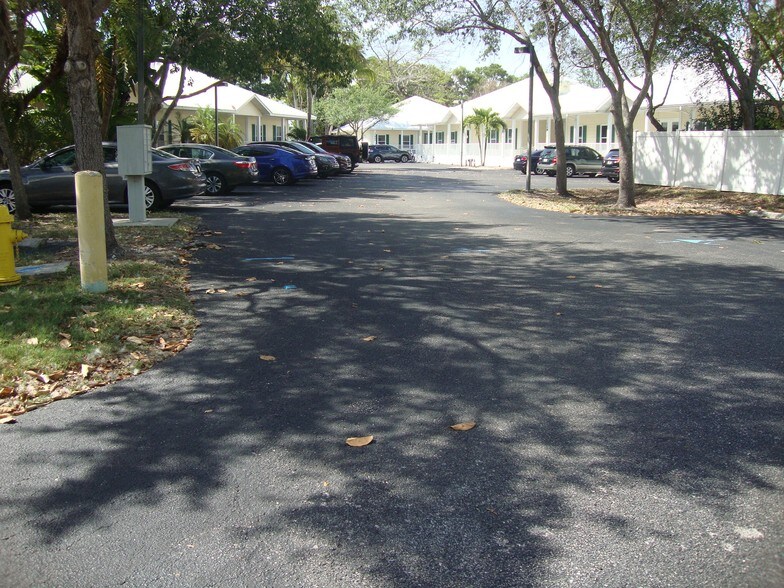 More Photos Of 12851-12853 Banyan Creek Dr, Fort Myers Office For Lease
