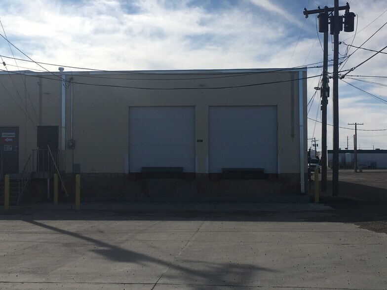 More Photos Of 302-340 E 40th St, Lubbock Unknown For Lease