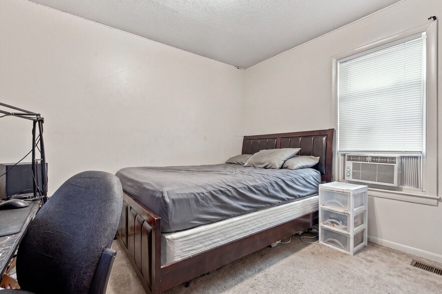 More Photos Of 32 Northeast St, Woonsocket Apartments For Sale