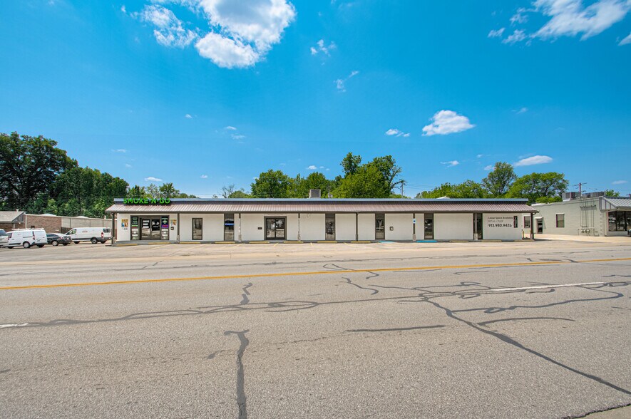 More Photos Of 12119 Johnson Dr, Shawnee Storefront For Sale