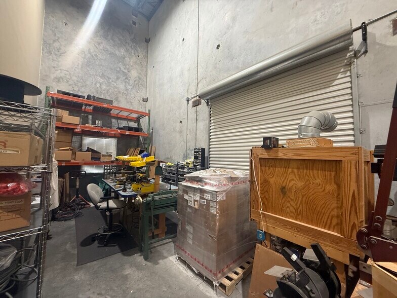 More Photos Of 8222 118th Ave, Largo Warehouse For Sale