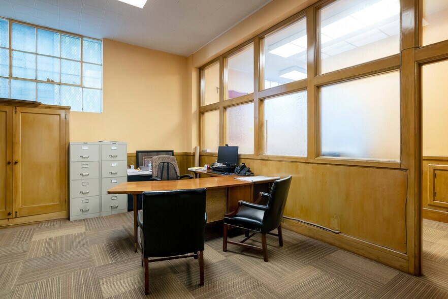 More Photos Of 1980 Mission St, San Francisco Office For Sale