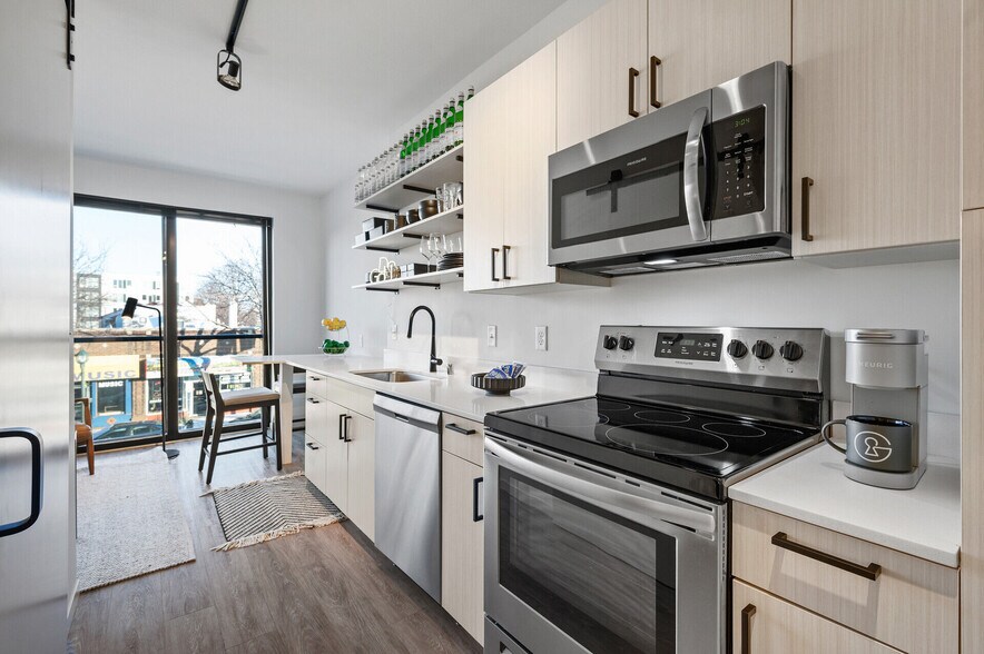 More Photos Of 2640 Nicollet Ave, Minneapolis Apartments For Sale