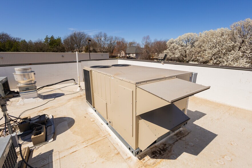 More Photos Of 1403 W 8th St, Wellington Fast Food For Sale