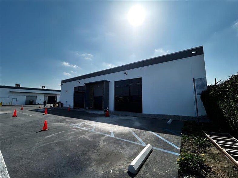 More Photos Of 8731 & 8741 Pioneer Blvd, Santa Fe Springs Warehouse For Lease