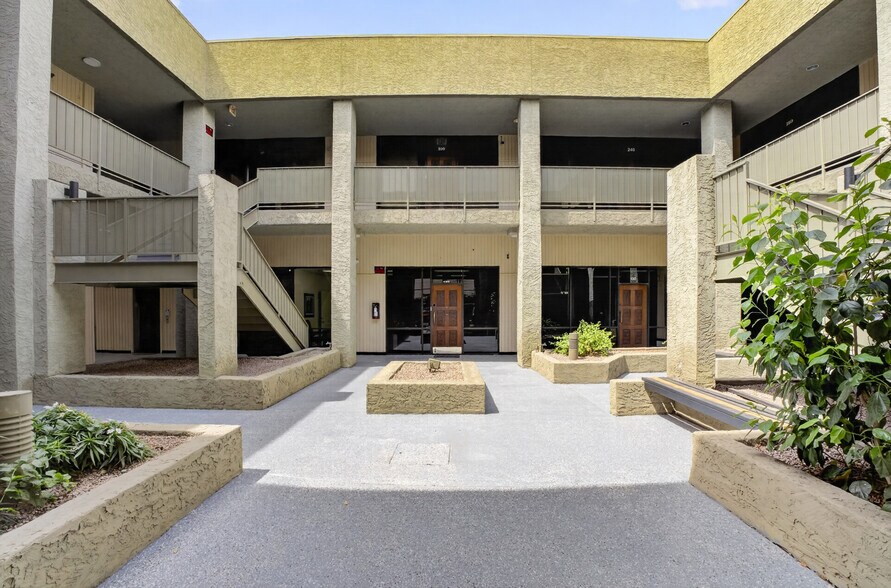 More Photos Of 2920 N 24th Ave, Phoenix Office For Sale