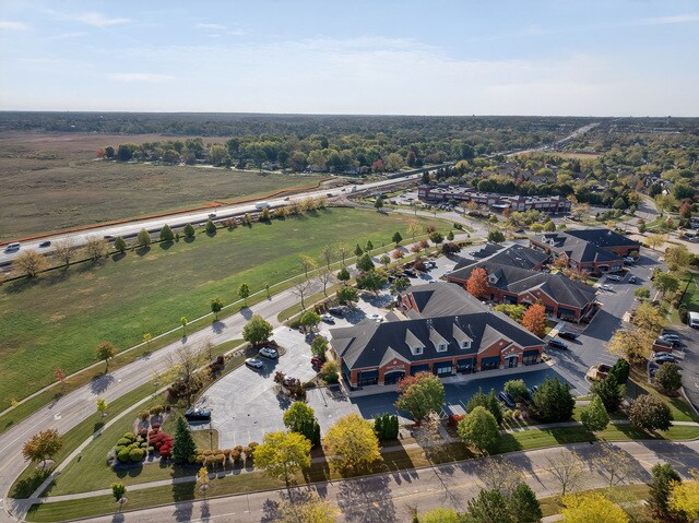 More Photos Of 1540 Carlemont Dr, Crystal Lake Freestanding For Sale