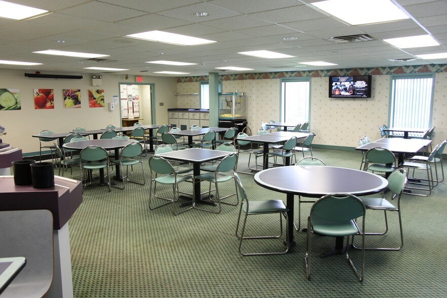 More Photos Of 1000 Park Dr, Lawrence Office For Lease