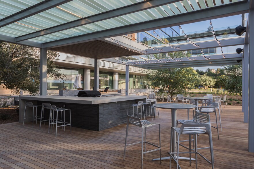 More Photos Of 18565-18575 Jamboree Rd, Irvine Office For Sale