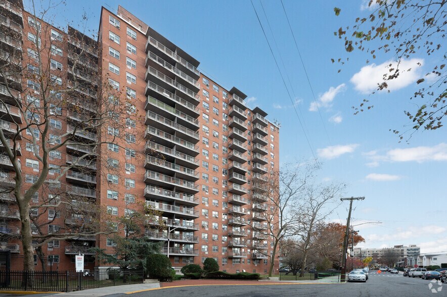 More Photos Of 3410 De Reimer Ave, Bronx Apartments For Sale