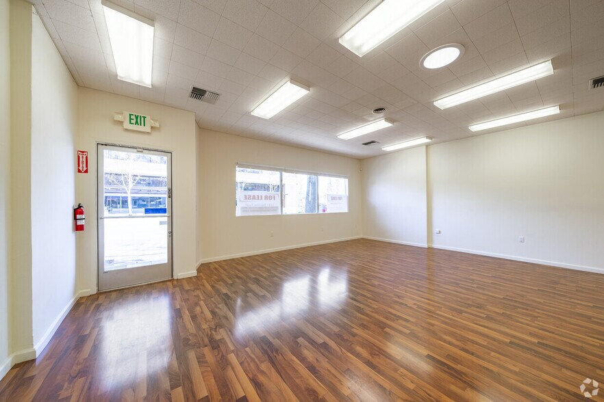 More Photos Of 821 W El Camino Real, Mountain View Flex For Lease