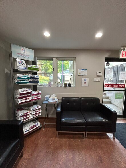 More Photos Of 620 Fanshawe Park Rd E, London Medical For Sale