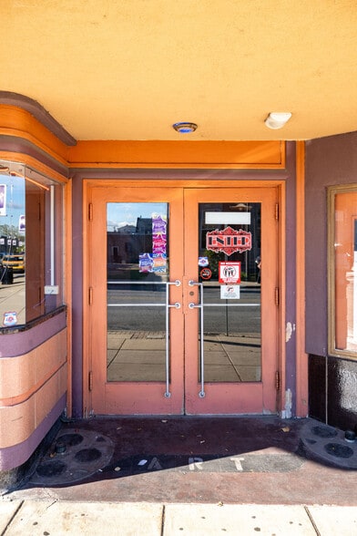 More Photos Of 230 Main St, Hobart Movie Radio TVStudio For Sale