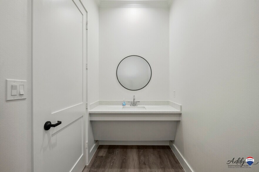 More Photos Of 18940 Kuykendahl Rd, Spring Office For Sale