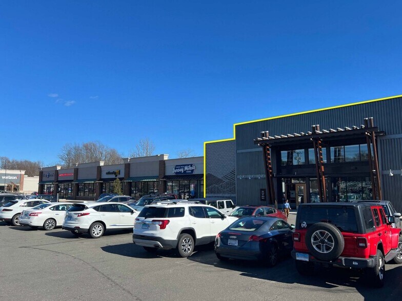 More Photos Of 1587-1615 Boston Post Rd, Milford Storefront For Lease