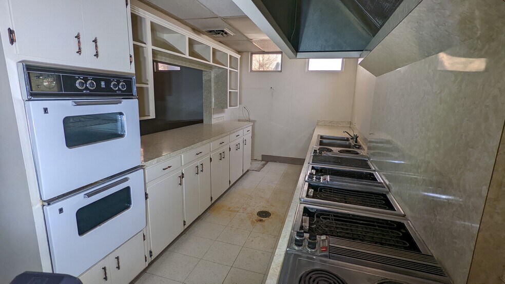 More Photos Of 2226 FM 3183, Plainview Food Processing For Lease