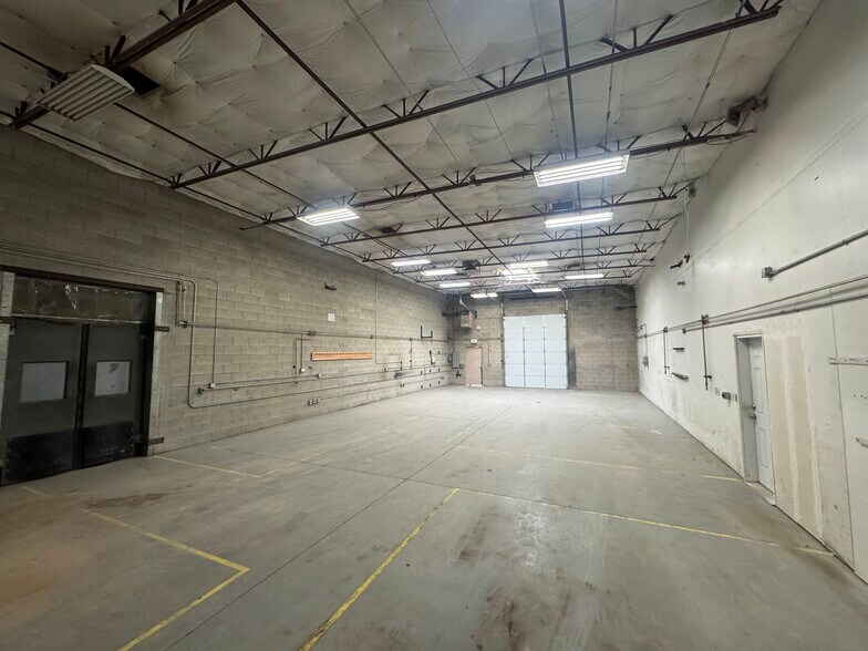 More Photos Of 4268-4272 W Nike Dr, West Jordan Distribution For Lease