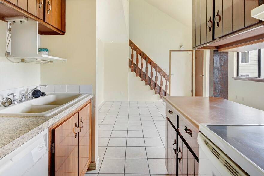 More Photos Of 1618 Donovan Pl, Longmont Multifamily For Sale