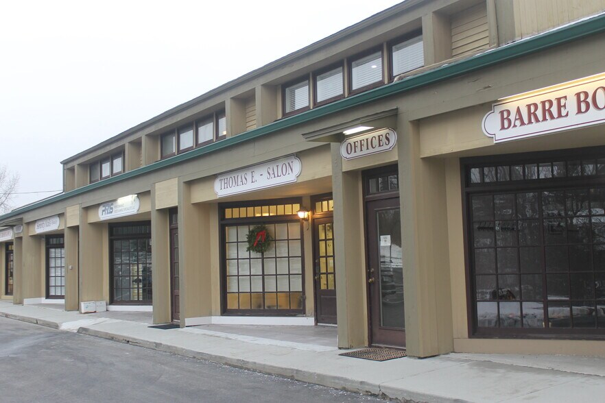 More Photos Of 87 S Main St, Newtown Office For Sale