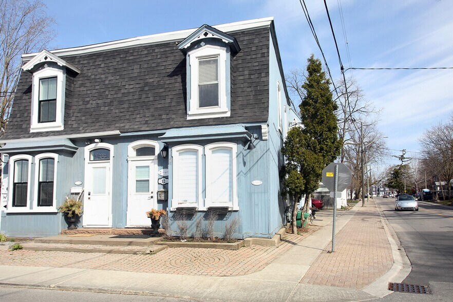 More Photos Of 10-12 Centre St, Markham Office Residential For Sale