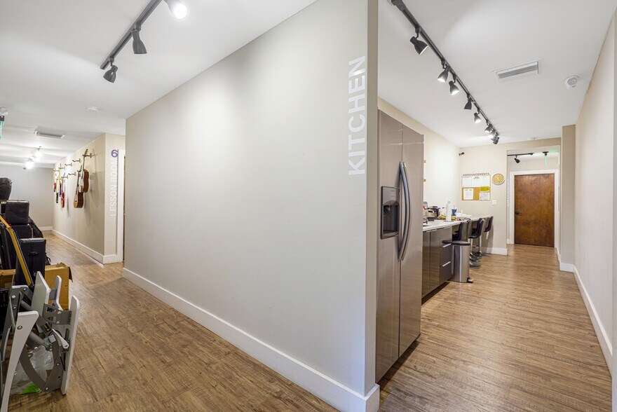 More Photos Of 1260 NW 29th St, Miami Storefront For Sale