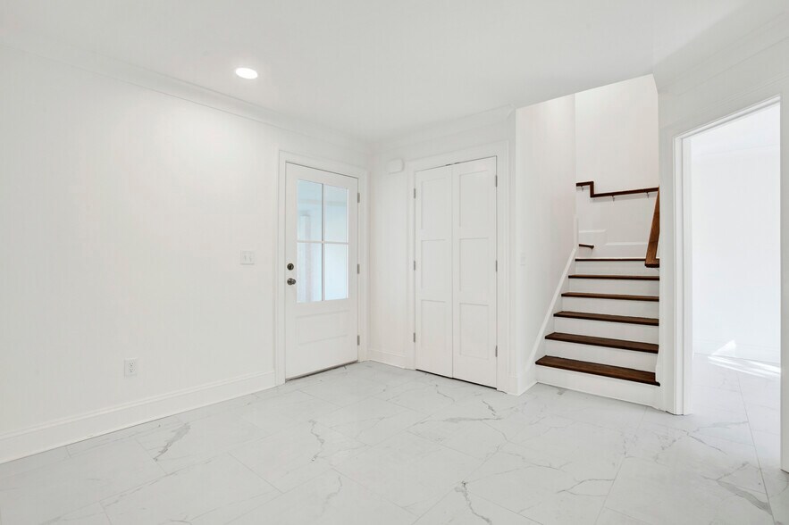 More Photos Of 104 17th pl, Tybee Island Multifamily For Sale