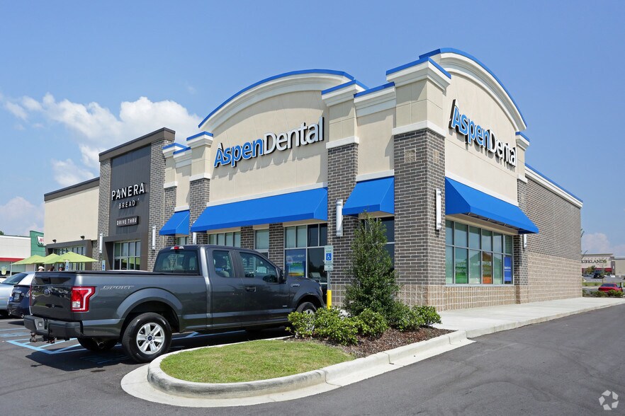 More Photos Of 508 E Meighan Blvd, Gadsden Freestanding For Lease