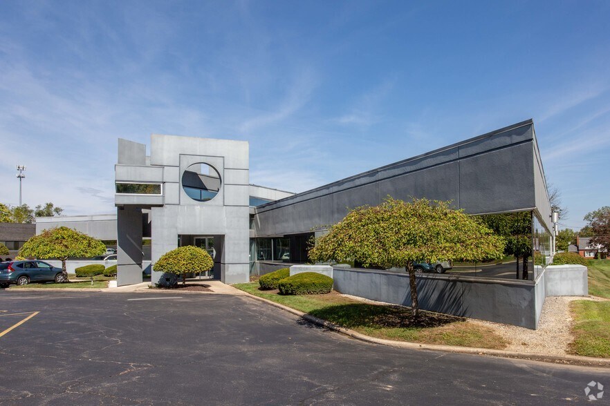 More Photos Of 7211 N Main St, Dayton Medical For Sale