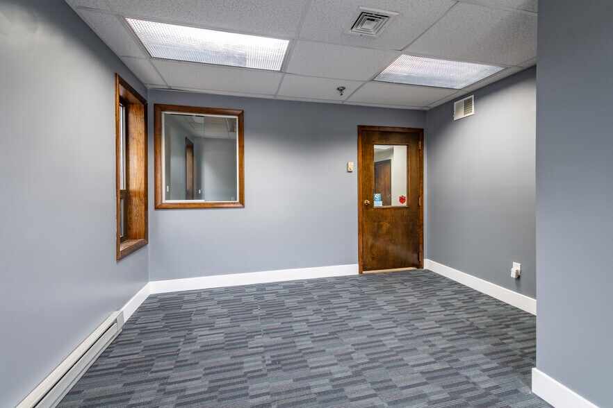 More Photos Of 5 Industrial Dr, Mattapoisett Warehouse For Sale