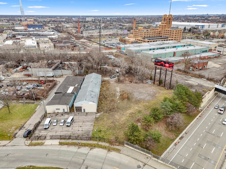 More Photos Of 15306 Rosa Parks Blvd, Detroit Warehouse For Sale