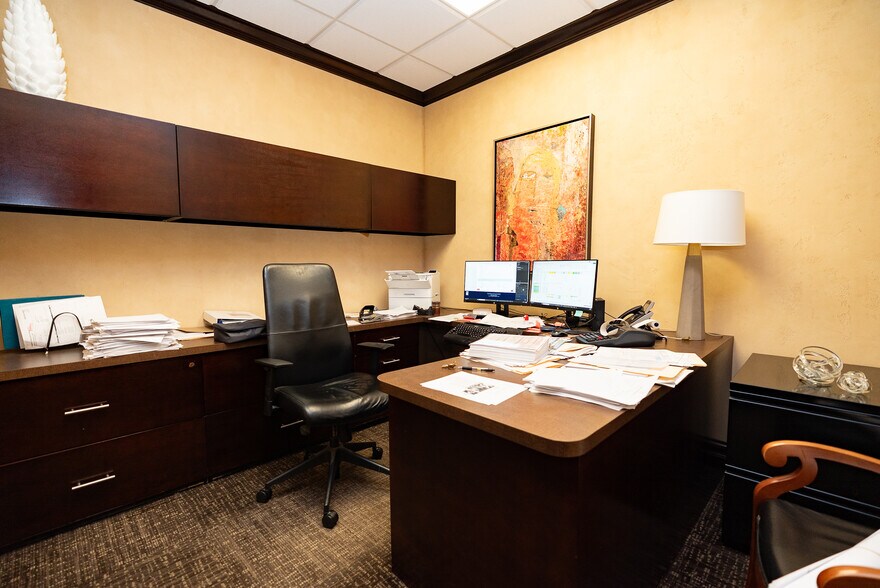 More Photos Of 102 NW 100th Ave, Plantation Medical For Sale