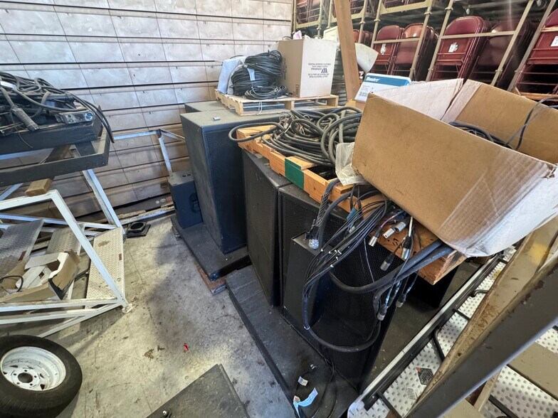 More Photos Of 10408 State Highway 64 E, Tyler Theater Concert Hall For Sale