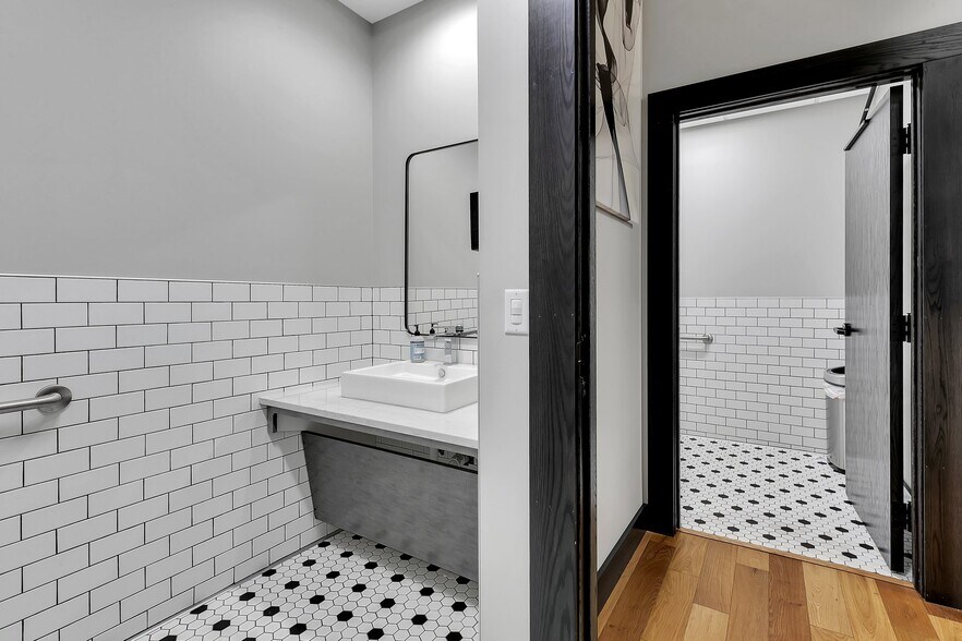 More Photos Of 703 W St Germain St, Saint Cloud Loft Creative Space For Sale