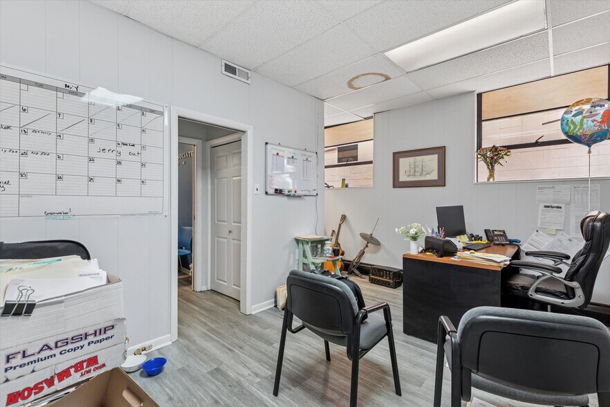 More Photos Of 119 S Easton Rd, Glenside Office For Sale