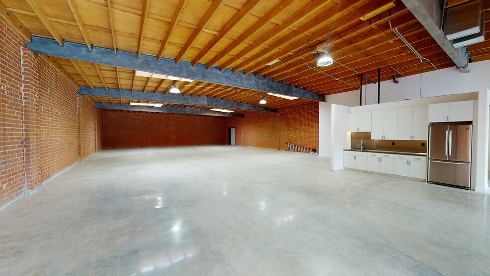 More Photos Of 2222 Cotner Ave, Los Angeles Office For Lease