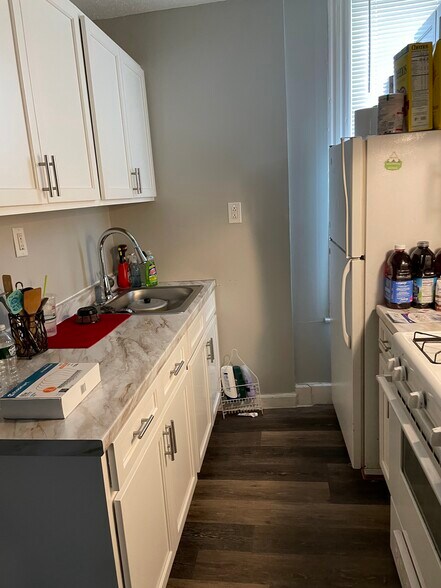 More Photos Of 36 Bellevue Ave, Bristol Apartments For Sale