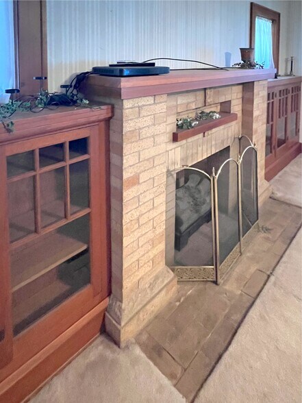 More Photos Of 621 E Broadway St, Altus Office Residential For Sale