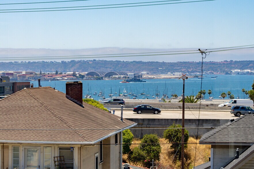 More Photos Of 2265-2271 Curlew St, San Diego Apartments For Sale