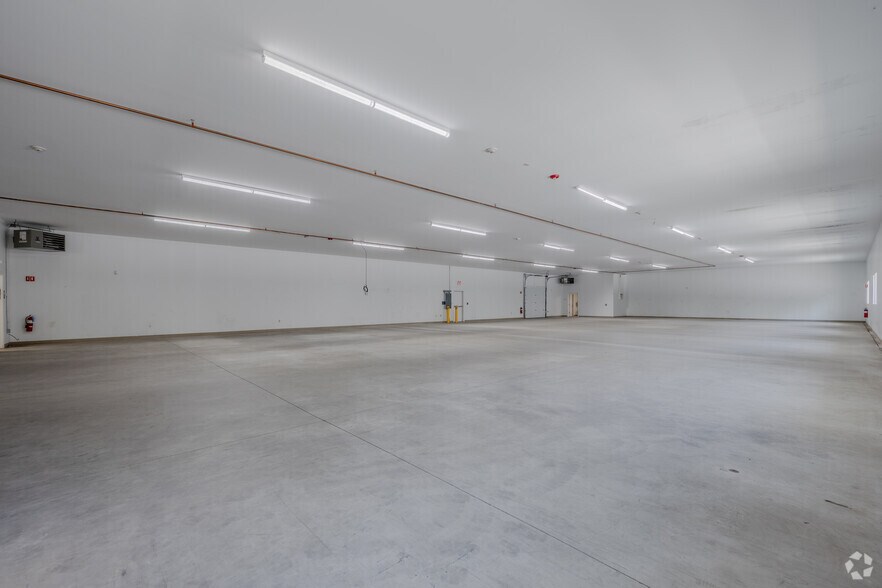 More Photos Of 430 Chapel Hill Rd, Oakdale Freestanding For Lease